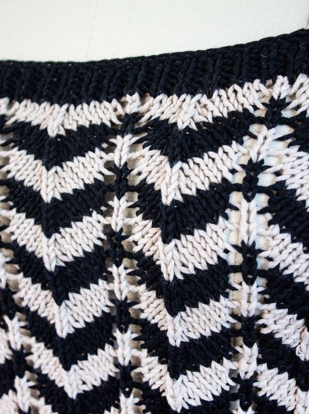 black cream hand knitted crop top